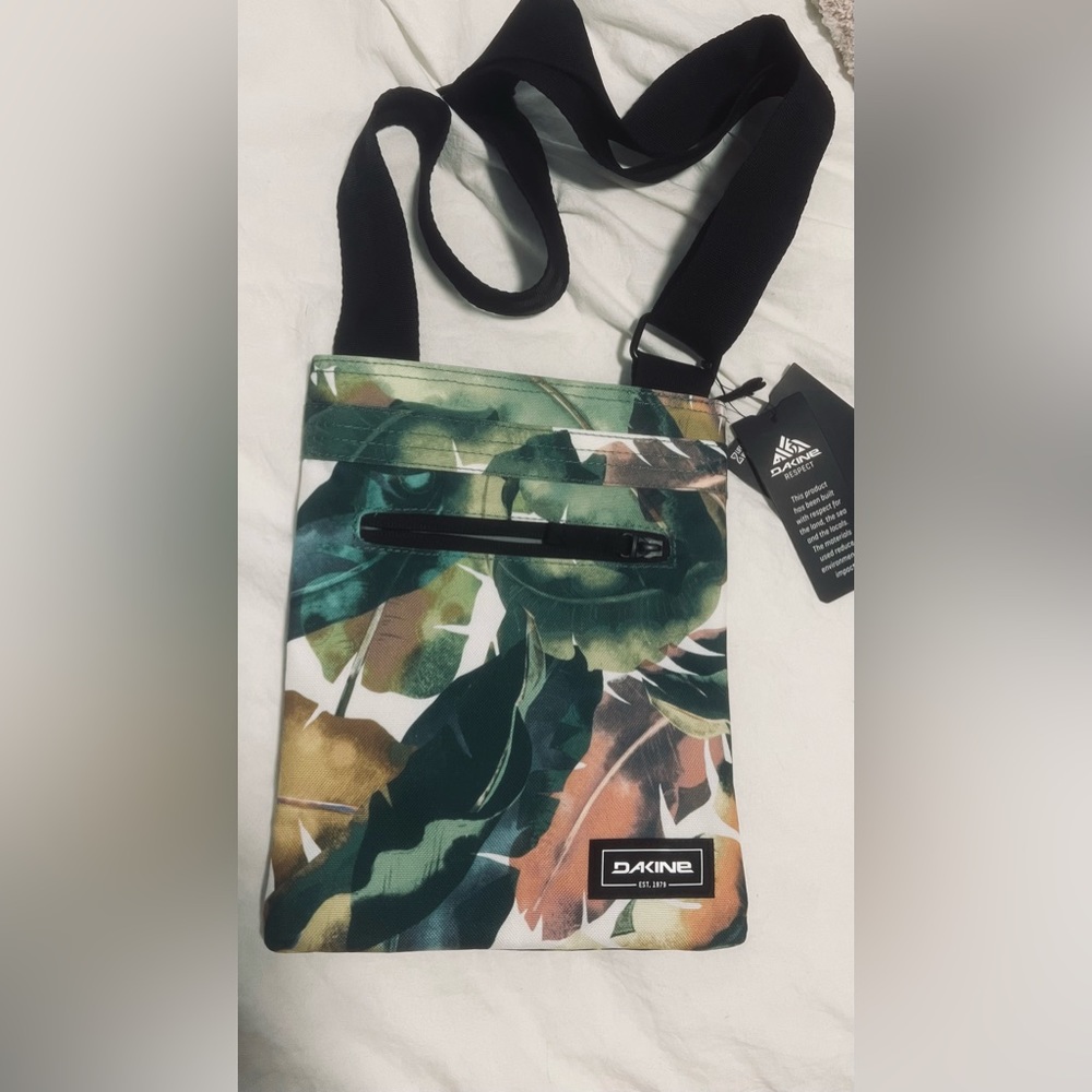 Dakine Crossbody bag